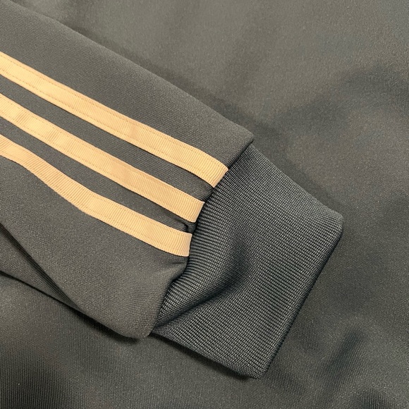 Adidas Set - Picture 7 of 15